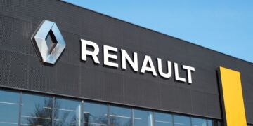 Renault le despide y ahora le toca pagarle 60.000€