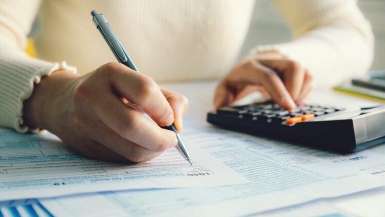 Buenas noticias para los contribuyentes: si la Declaración de la Renta te sale a pagar, así podrás hacerlo si necesitas más tiempo 1 Si la Declaración de la Renta te sale a pagar, así podrás hacerlo