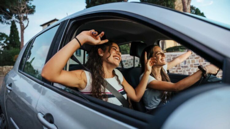 La DGT lo confirma: estos son los errores más comunes que cometemos al volante en verano y por los que te pueden multar 1 Errores más comunes que cometemos al volante en verano