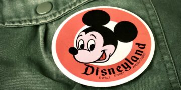 Estos son los pros y los contras de viajar a Disneyland en familia