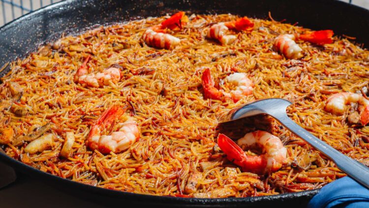 El chef José Andrés desvela el secreto para una fideuá perfecta