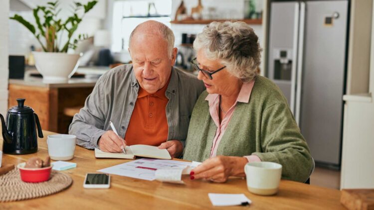 “El pensionista se merece cobrar…”