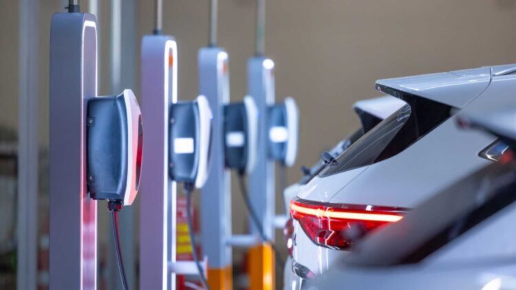 Es oficial: la Comisión Europea adelantará la prohibición de comprar vehículos de combustión en estos sectores 1 La prohibición de comprar vehículos de combustión