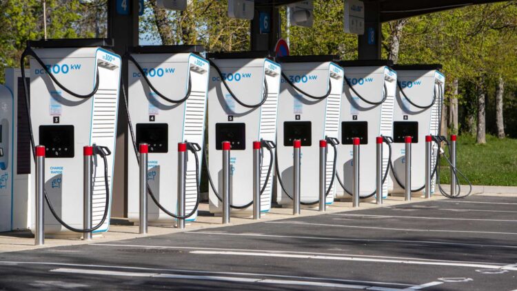 La DGT lo confirma: multas de 200 euros a quienes practiquen el ‘icing’... incluso sin saber lo que es 1 Multas de 200 euros a quienes practiquen el ‘icing’