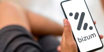 Pagar en tiendas físicas utilizando Bizum ya es posible si eres cliente de estos bancos