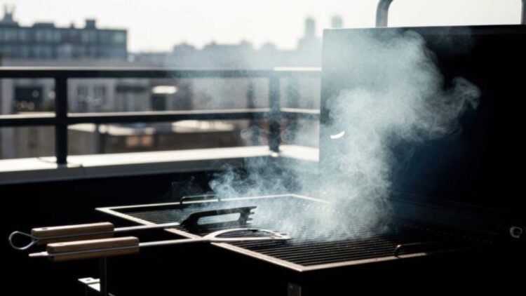 Lo que dice la ley sobre hacer barbacoas en terrazas y balcones