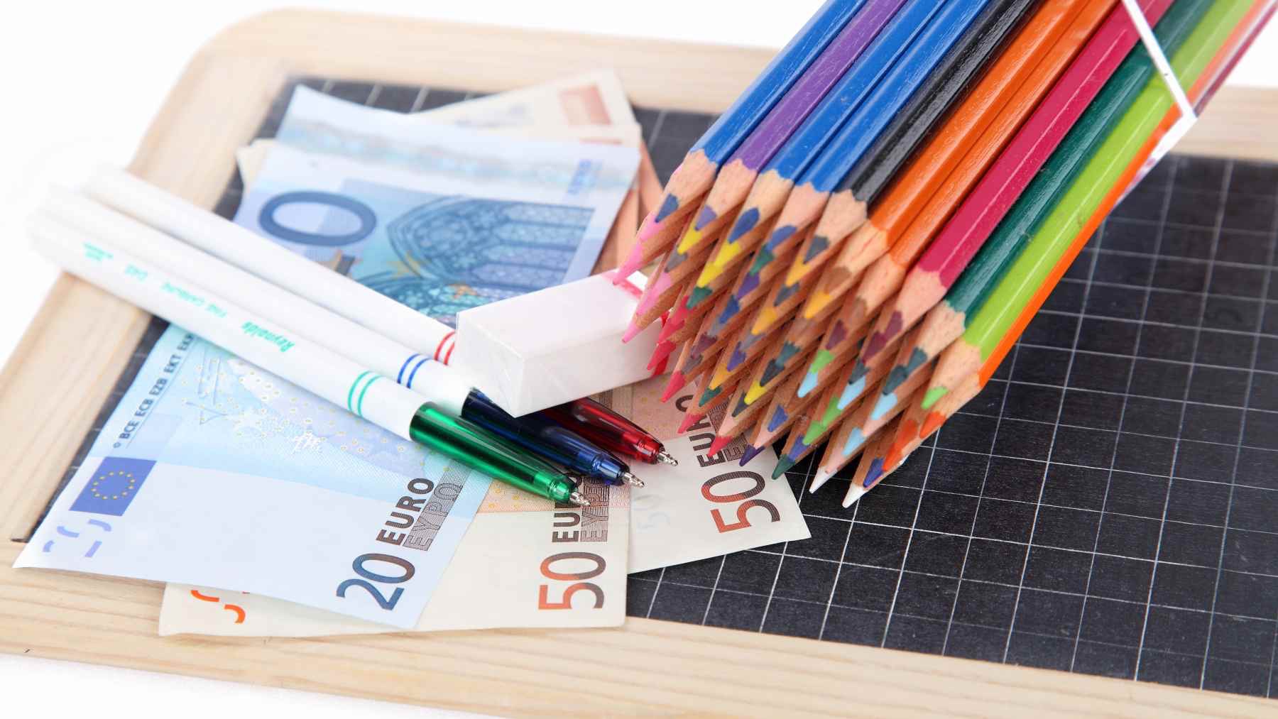 300 euros de ayuda para idiomas y material escolar este curso