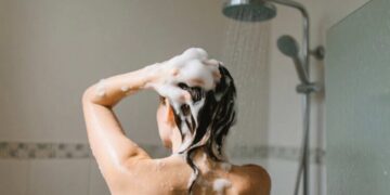 Cometes al lavarte el pelo y que hace que se ensucie el mismo día