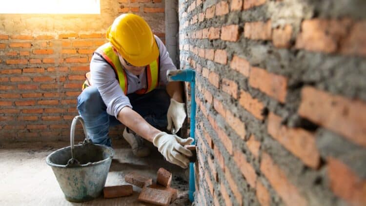José María, albañil, sobre la falta de relevo generacional en el sector: “Esto es lo primero que te preguntan los jóvenes” 1 José María, albañil, sobre la falta de relevo generacional