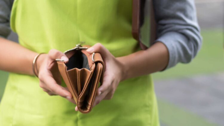 Trabajadores con media jornada pueden cobrar el paro