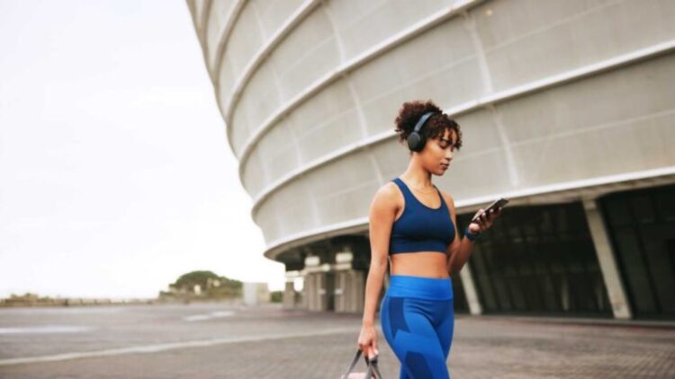 Así puedes escuchar música en tu móvil con la pantalla apagada