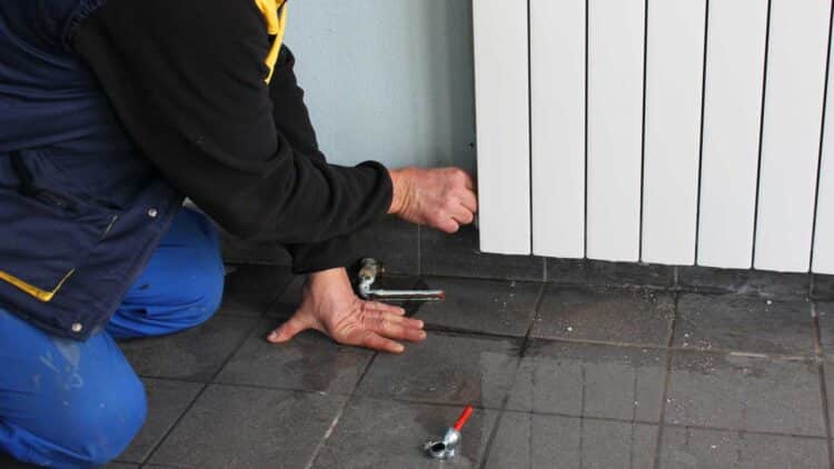 Este truco para purgar el radiador mejora el rendimiento