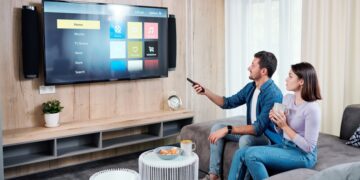 Así puedes hacer que tu Smart TV suene como si estuvieras en el cine