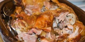 El error común que cometemos al comer un lechazo castellano