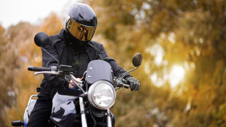Alerta de la DGT a los moteros: no respetar estas obligaciones