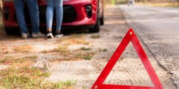 ¿Será legal seguir utilizando los triángulos de emergencia a partir del 1 de enero? La DGT resuelve las dudas