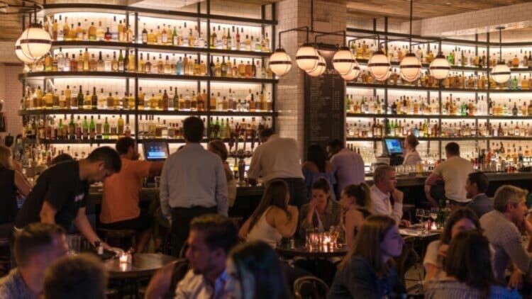 Esta ciudad de Castilla y León lidera el ranking español de bares