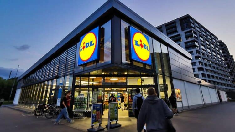 La OCU dicta sentencia: el mejor turrón que podrás comer esta Navidad es este que vende Lidl 1 La OCU dicta sentencia: el mejor turrón que podrás comer esta Navidad es este que vende Lidl