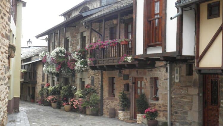 Ni Pedraza ni Urueña: este pueblo de Castilla y León es el más bonito de España para visitar por Navidad 1 Ni Pedraza ni Urueña: este pueblo de Castilla y León es el más bonito de España para visitar por Navidad