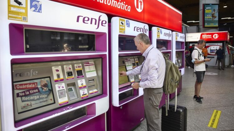 Renfe lo hace oficial: 2026 empieza con el lanzamiento de estos abonos bonificados y así puedes hacerte con ellos 1 Renfe lo hace oficial: 2026 empieza con el lanzamiento de estos abonos bonificados y así puedes hacerte con ellos