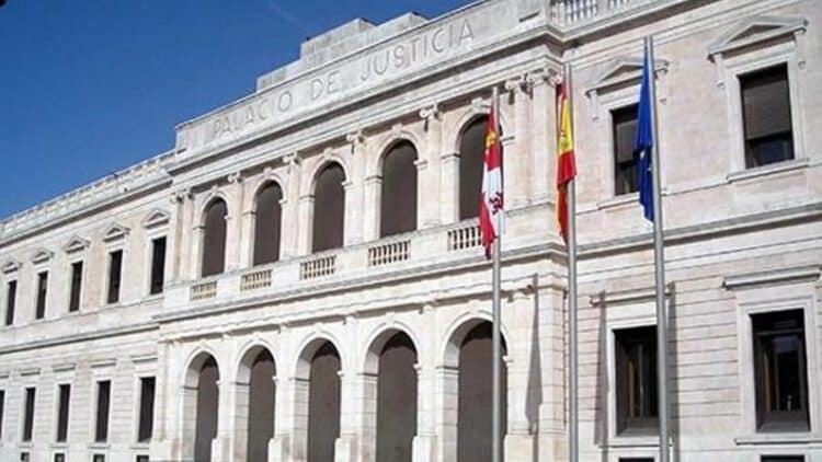 La Fiscalía pide 12 años de cárcel al acusado de matar a Sergio Delgado "por ser de Valladolid" 1 La Fiscalía pide 12 años de cárcel al acusado de matar a Sergio Delgado "por ser de Valladolid"