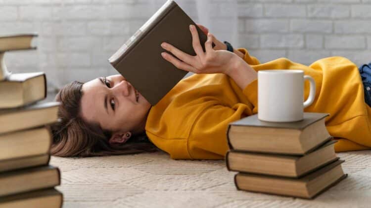 Los castellanos y leoneses leen menos de media que el resto de los españoles, según un estudio