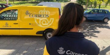 Correos sube sus tarifas y enviar cartas será más caro este 2026