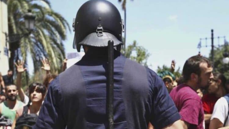 Fuerza excesiva policia