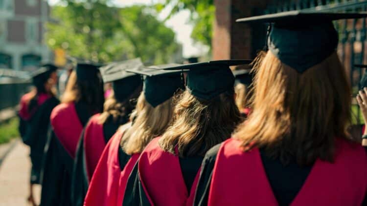 La Unión Europea confirma el problema estructural de España con los estudios y el trabajo