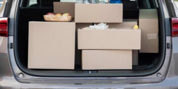 La Guardia Civil detiene en Salamanca a un hombre que portaba casi 20 kilos de droga en su coche