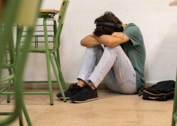 Condenan a un profesor a 15 años de prisión por abusar de un menor de edad