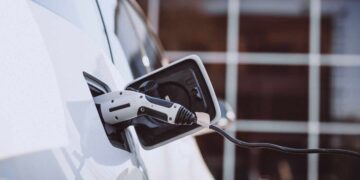 Adiós a las dudas: el Gobierno incentivará la compra de coches eléctricos siguiendo estos criterios