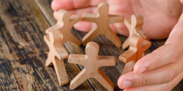 Confirmado: piden a los partidos políticos de Castilla y León medidas concretas contra la exclusión social