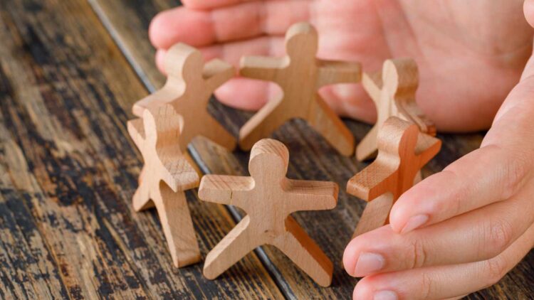 Confirmado: piden a los partidos políticos de Castilla y León medidas concretas contra la exclusión social