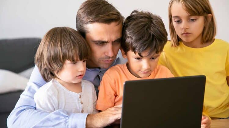 Es oficial: Portugal exigirá que los menores de entre 13 y 16 años necesiten permiso paterno para usar las redes sociales 1 Es oficial: Portugal exigirá que los menores de entre 13 y 16 años necesiten permiso paterno para usar las redes sociales