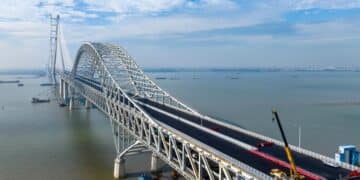 The world's longest suspension bridge with a 10-kilometer span, six lanes and trains included