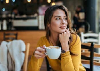 Epidemiologist Tim Spector explains what happens in the bodies of people who drink coffee daily versus those who don't