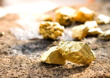Geologists discover more than 1,000 tons of gold at 9800 feet embedded in rocks