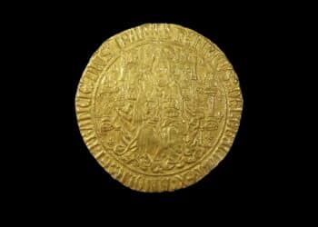 A married couple in England finds 70 Tudor gold coins valued at more than 265,000 euros