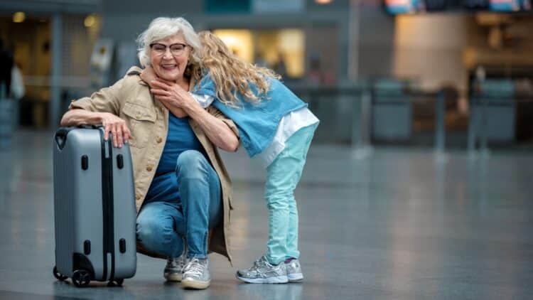 It's official - Canadian travelers (snowbirds) staying more than 30 days in the U.S. must comply with this new security protocol 1 Canadian travelers (snowbirds) staying more than 30 days in the U.S. must comply with this new security protocol