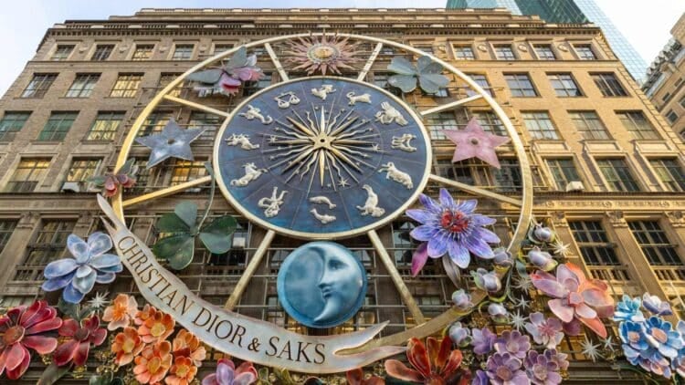 Farewell to another luxury giant - 123-year-old Saks Fifth Avenue prepares for Chapter 11 bankruptcy filing 1 123-year-old Saks Fifth Avenue prepares for Chapter 11 bankruptcy filing