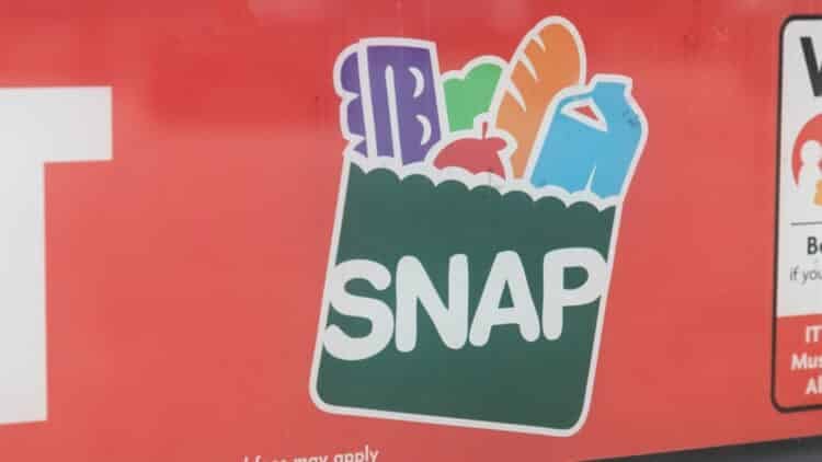 Confirmed - Trump Administration moves SNAP work requirements forward by five months and will affect thousands of recipients in New York- these are the requirements 1 SNAP work requirements will affect thousands of recipients in New York