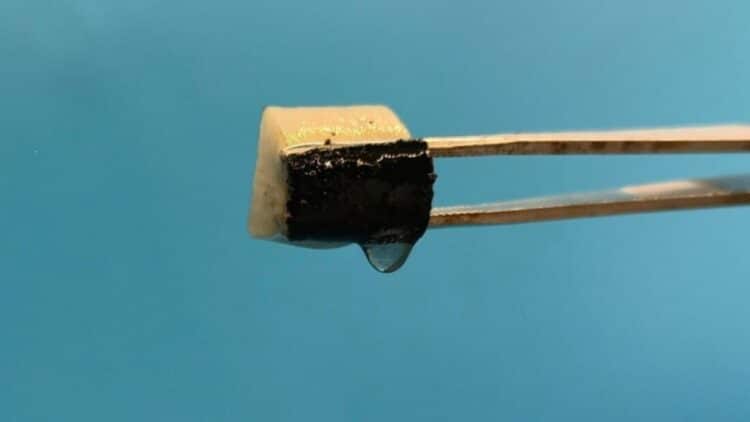 Goodbye to drought around the world - scientists create a solar cube that generates free drinking water from the air without electricity or pipes 1 Scientists create a solar cube that generates free drinking water from the air