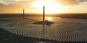 China's new solar system with 27,000 mirrors in the Gobi desert generates power even at night