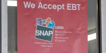 Farewell to November SNAP benefits - government shutdown leaves millions of families without food aid