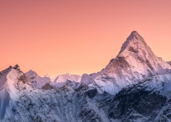 Goodbye to the stability of the Himalayas—the Earth could be splitting in two