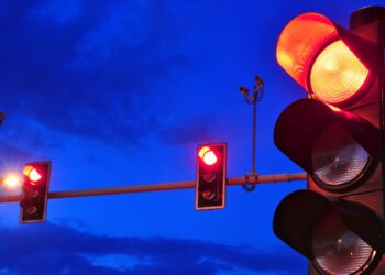 California passes a new law to end deaths caused by running red lights