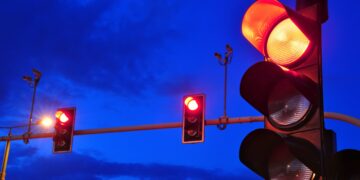 California passes a new law to end deaths caused by running red lights