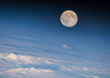 Confirmed—the Moon is “rusting” in some places, and scientists say it is a fleeting, violent phenomenon never seen before 17 Confirmed—the Moon is “rusting” in some places, and scientists say it is a fleeting, violent phenomenon never seen before