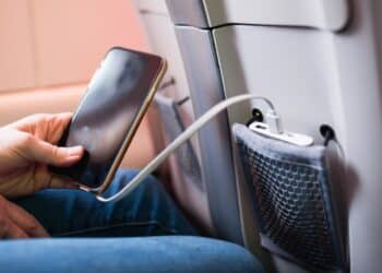 TSA confirms - only in these cases you will have to take out your portable chargers